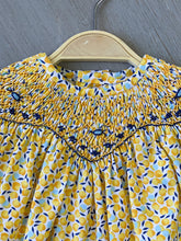 Load image into Gallery viewer, Smocked dress &amp; Bloomers Triana 6m
